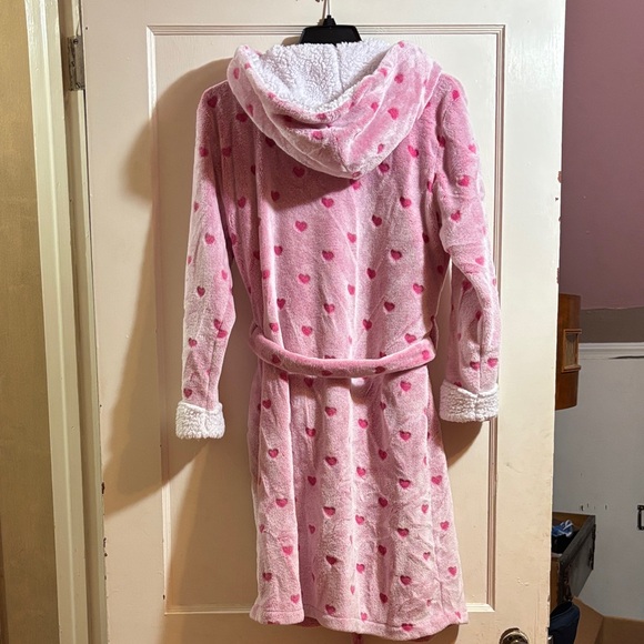 Girls Pink Heart Patterned Robe - Picture 2 of 2